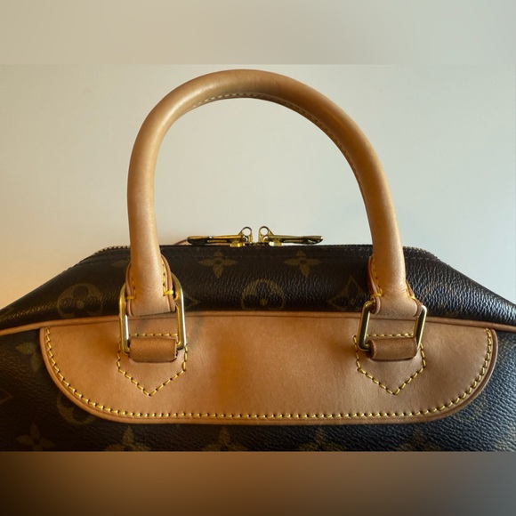 Louis Vuitton Handbag Monogram Deauville - Picture 9 of 14